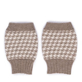 Oat Houndstooth Wristwarmers