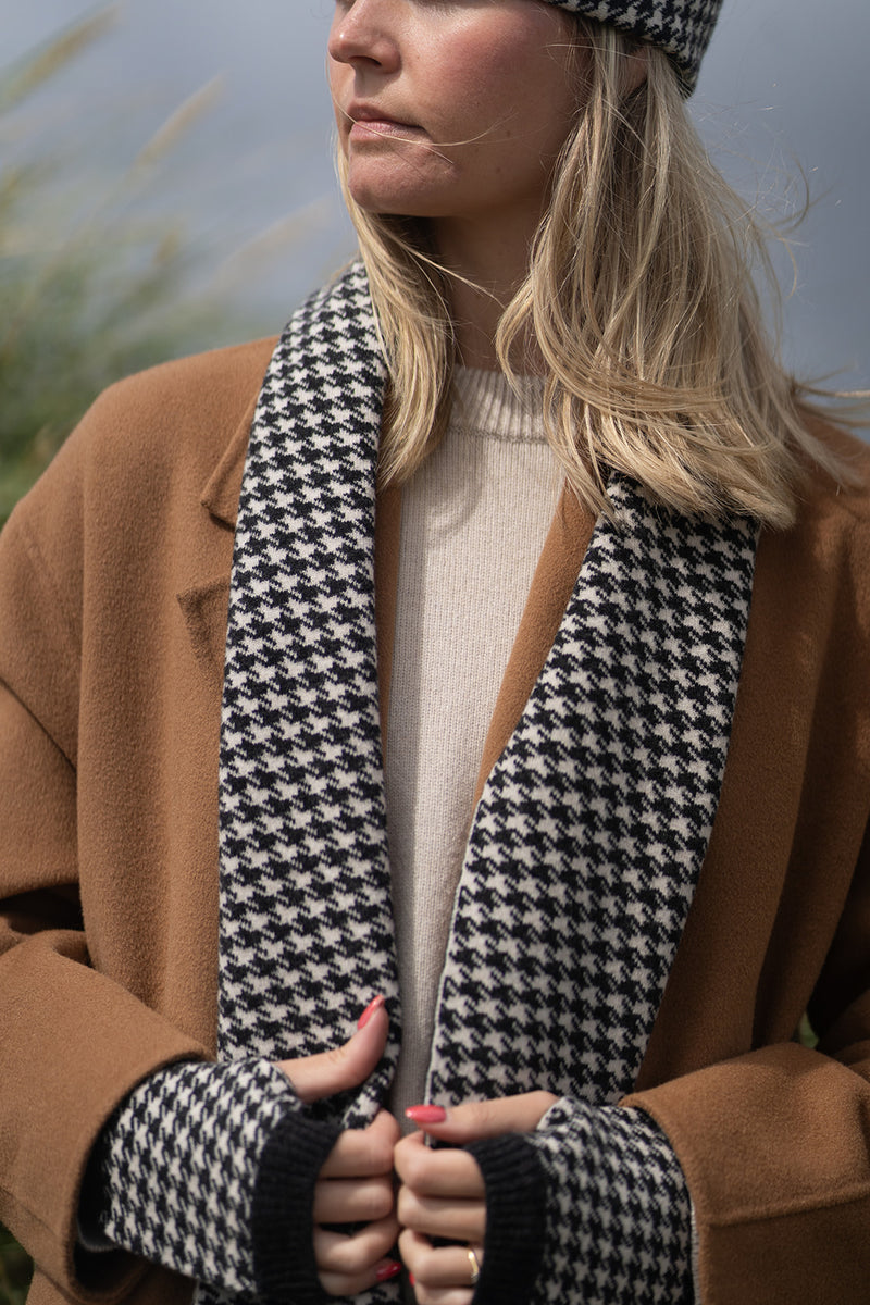 Charcoal Houndstooth Scarf