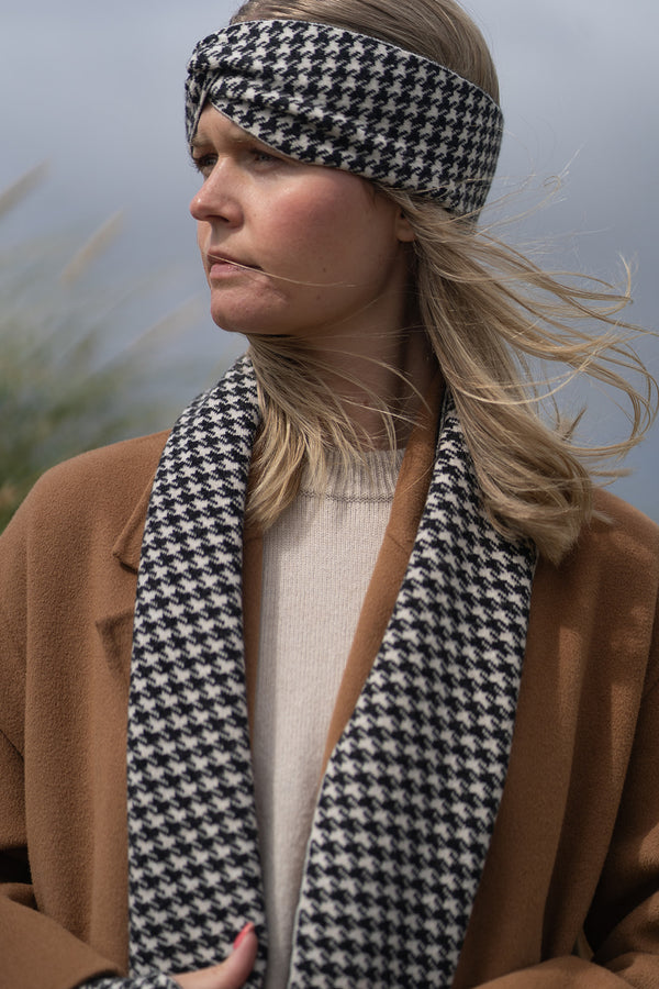 Charcoal Houndstooth Scarf