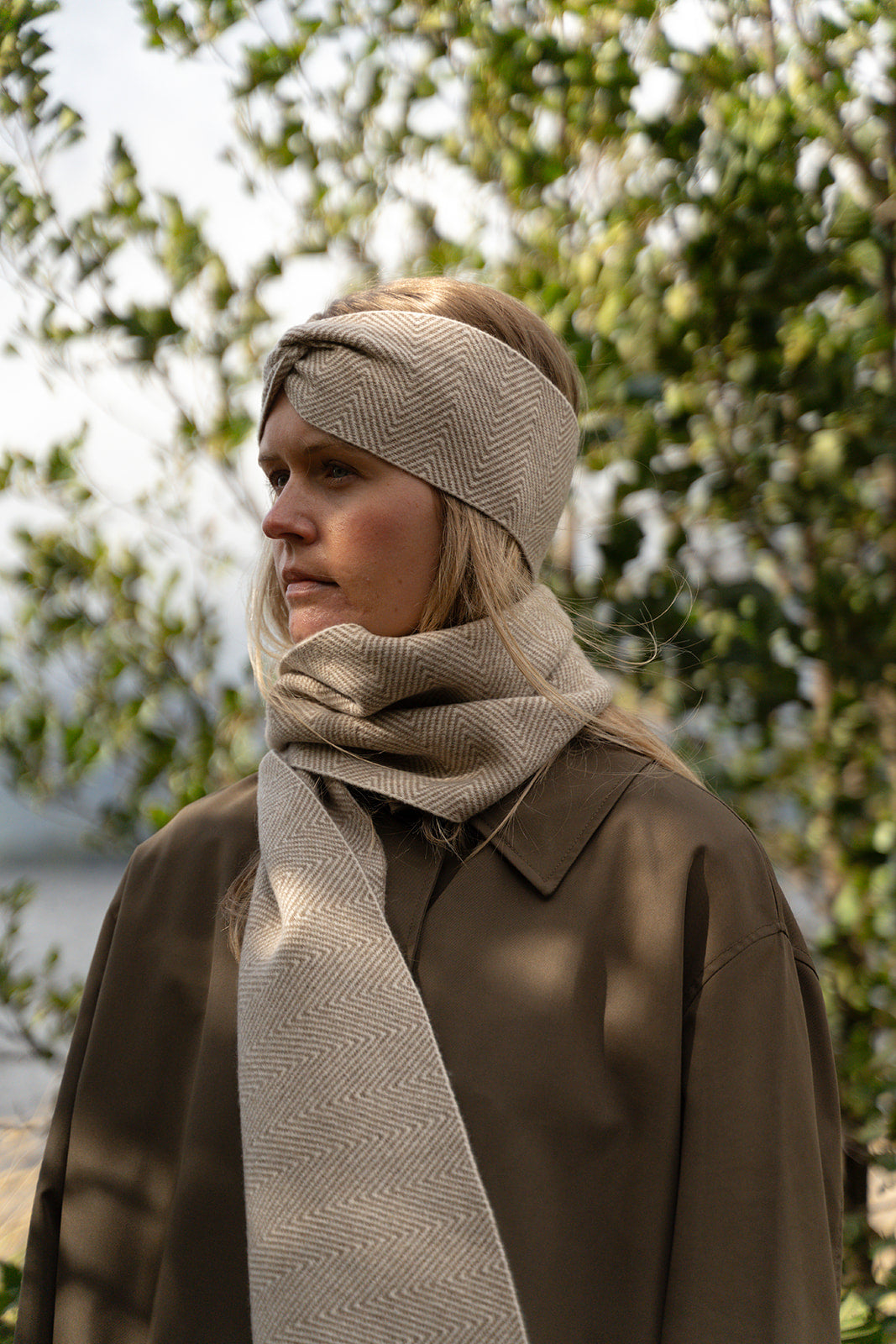 Oat Herringbone Scarf – Hilaryjanekeyes